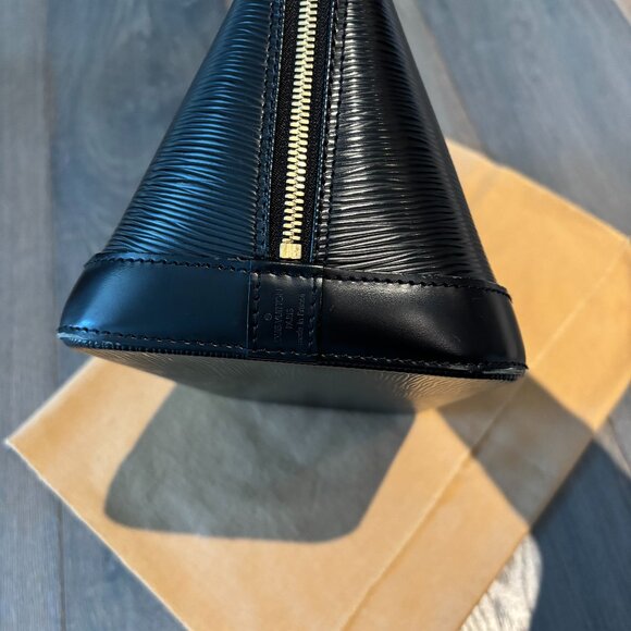 Louis Vuitton Alma PM - Picture 11 of 16